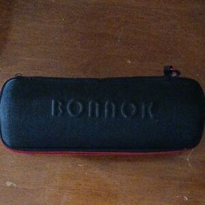 Black and Red Bonnoc Case